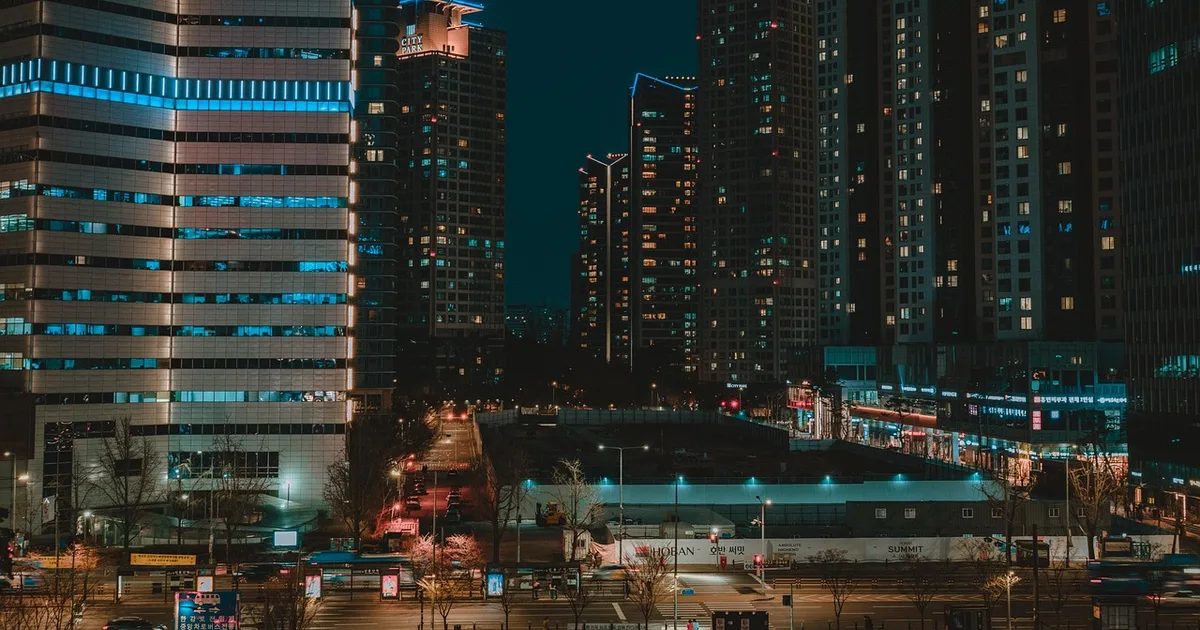 Seoul skyline and financial district at dusk