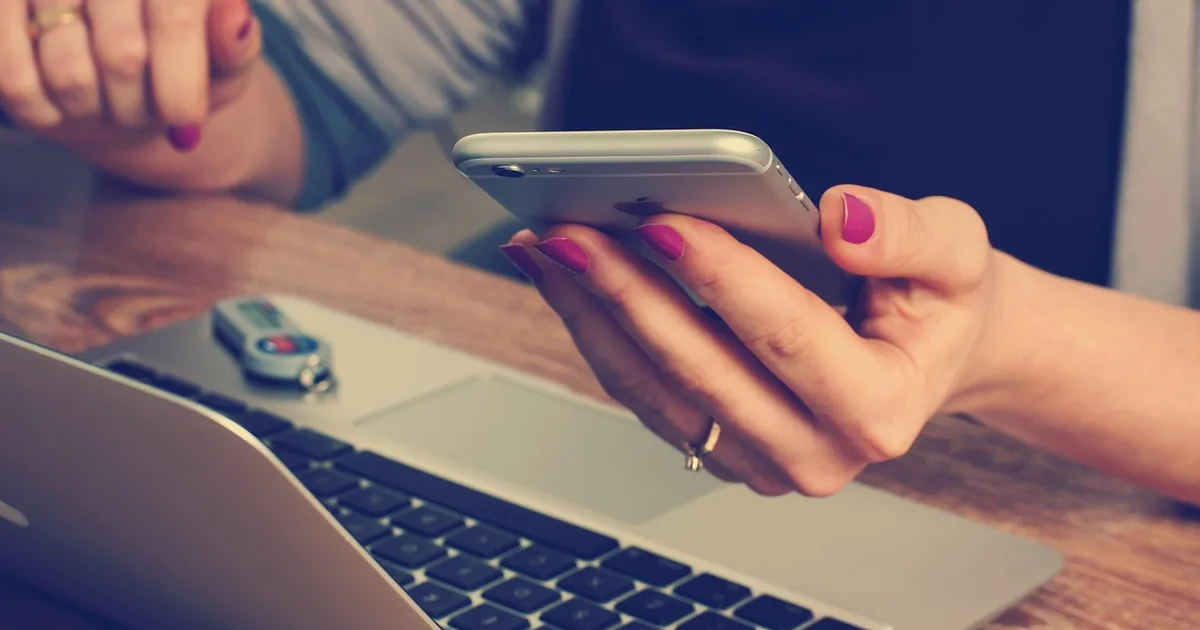 How to Transfer Data to New iPhone With Quick Start (2026 Guide)